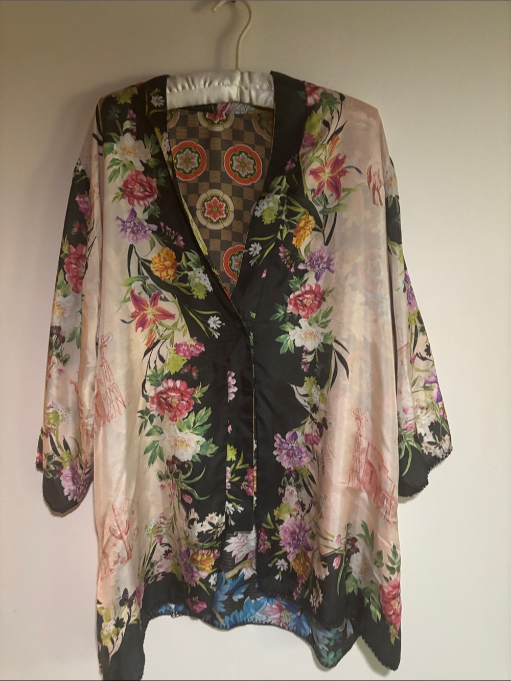 Johnny Was Floral Satin Kimono Top - Pink/Black